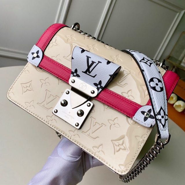 Louis Vuitton LV Wynwood Shoulder Bag in Creme White Vernis Leather M90442 2019  (KD-9041831 )